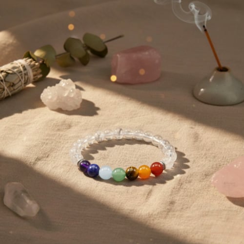 Bracelet en perles de cristal transparent et pierres des chakras