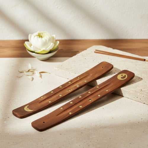 Porte-encens artisanal en bois avec insert en laiton